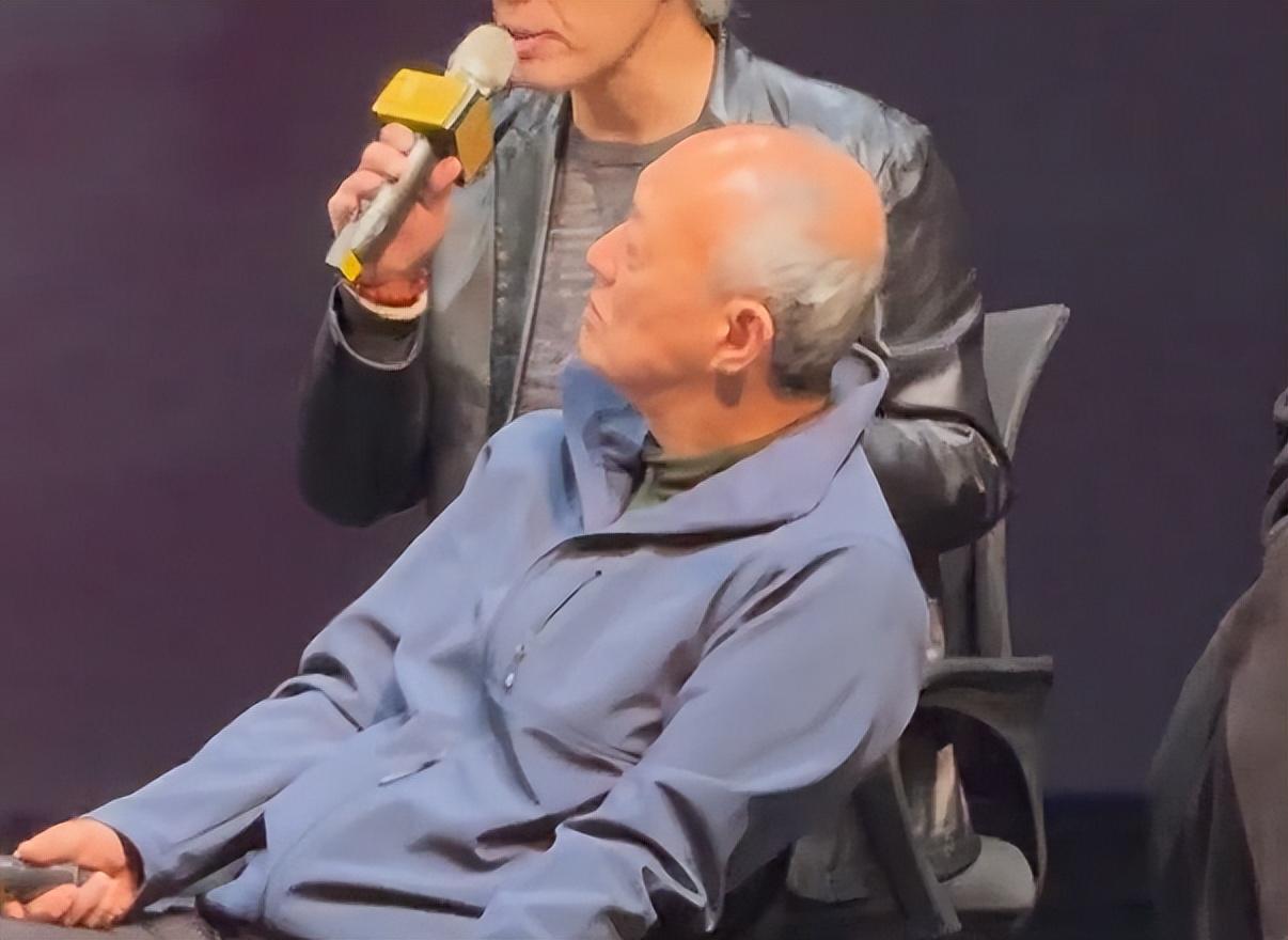 老戏骨上海再聚首,李立群满脸痘坑,金士杰干瘪,林依晨板牙抢镜